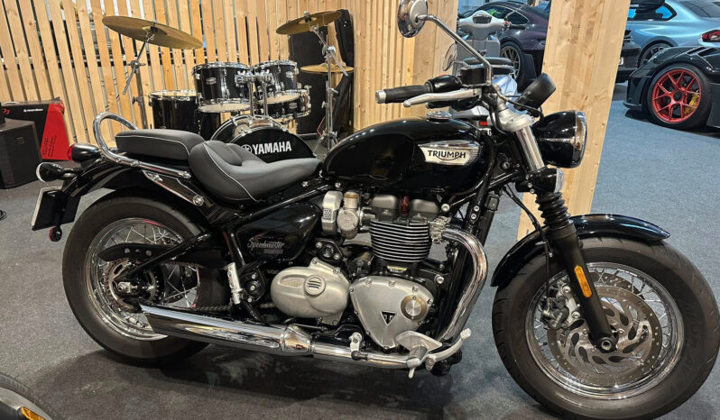 
								Triumph Bonneville Speedmaster total									