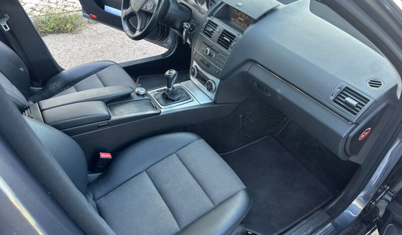 
								Mercedes-Benz C220 CDI Avantgarde total									