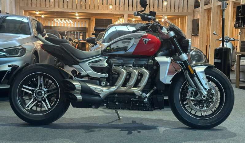 
								Triumph Rocket 3 GT total									