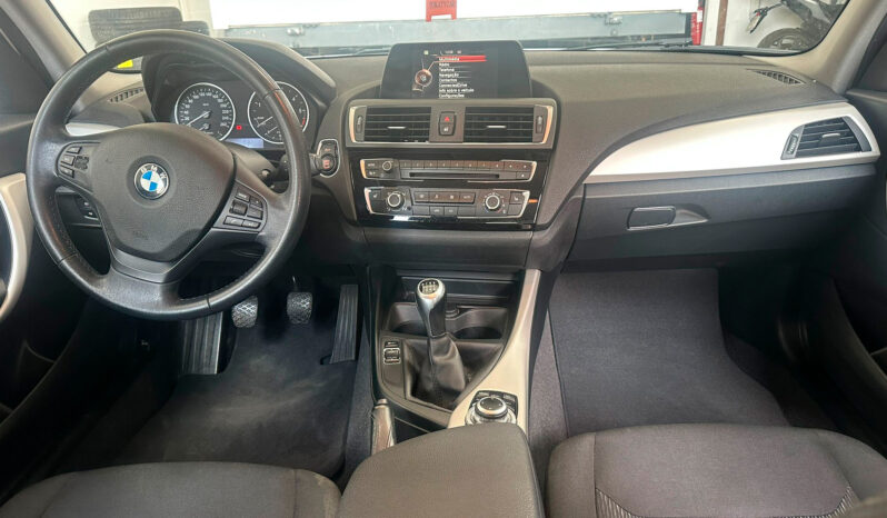 
								BMW Série 1 116d EfficientDynamics total									