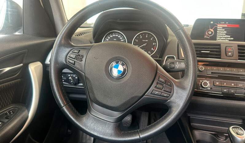 
								BMW Série 1 116d EfficientDynamics total									