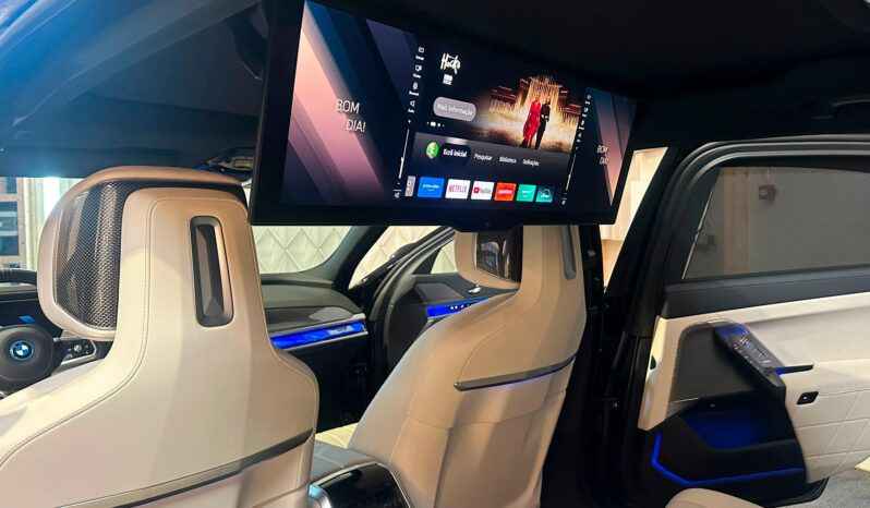 
								BMW 750e xDrive Pack Desportivo M Pro total									