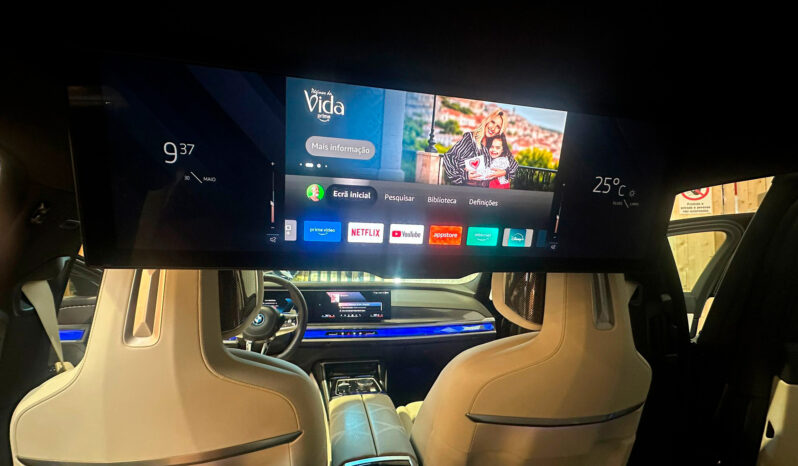 
								BMW 750e xDrive Pack Desportivo M Pro total									