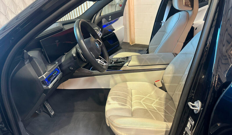 
								BMW 750e xDrive Pack Desportivo M Pro total									