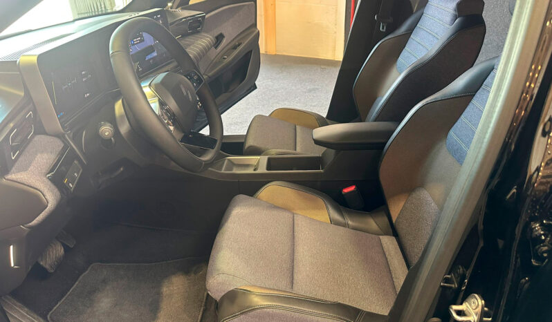 
								Renault 5 E-Tech total									