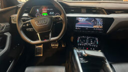 
										Audi Q8 e-tron Sportback 55 quattro S line total									