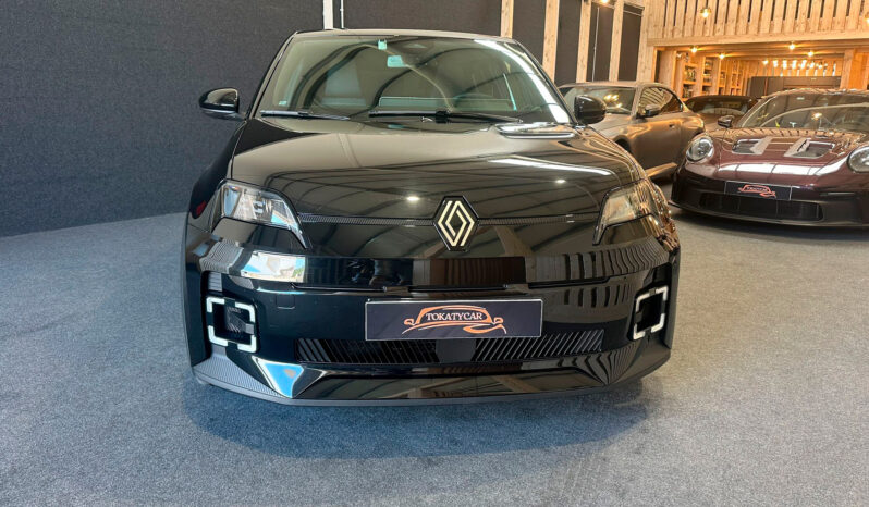 
								Renault 5 E-Tech total									