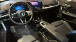 
										BMW iX1 eDrive20 Pack Desportivo M total									